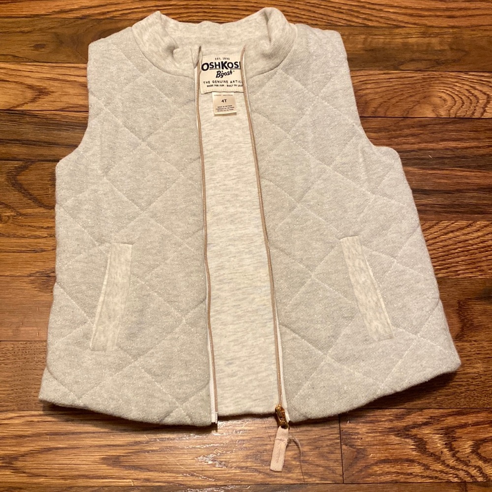 Toddler OshKosh Girls Vest. Very soft and cozy.